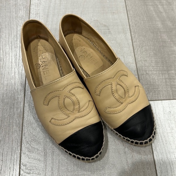 Chanel Beige and Black Espedrailles - Picture 3 of 6